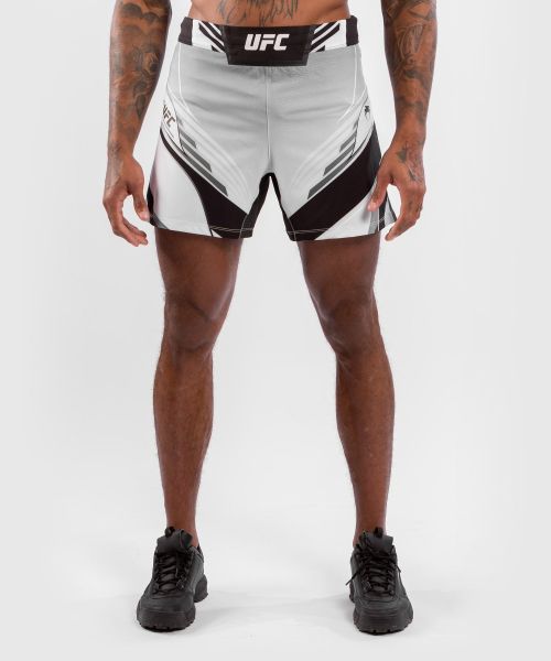 Efficient Ufc Venum Authentic Fight Night Men's Shorts - Short Fit - White Fightshorts Men